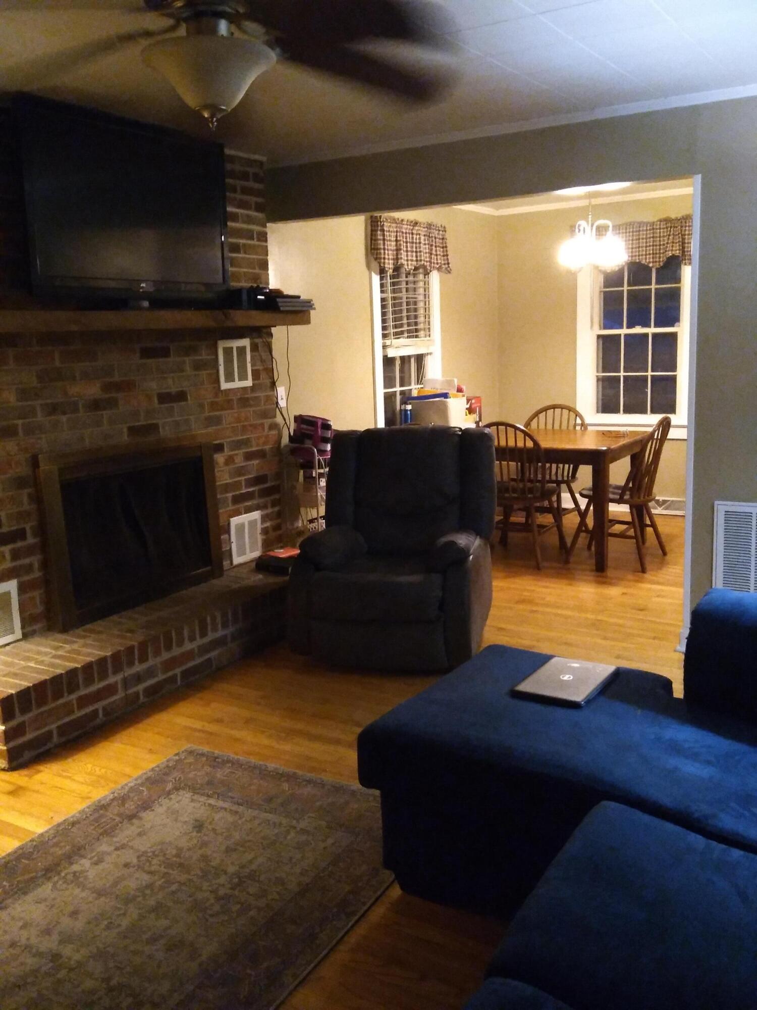 805 Chestnut Avenue Erwin, TN 37650 - Photo 9 of 24 20210915_195055