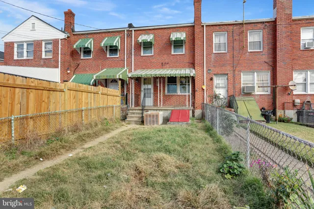 $1,700 | 3446 Dunran Road, Dundalk, MD 21222