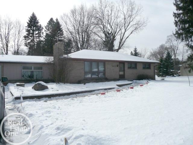 365 Willow Tree Lane Rochester, MI 48306 - Photo 2 of 26 31312163-1.JPG