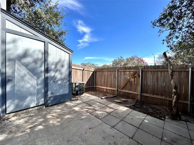 $1,575 | 1411 Gracy Farms Lane, Unit 17, Austin, TX 78758