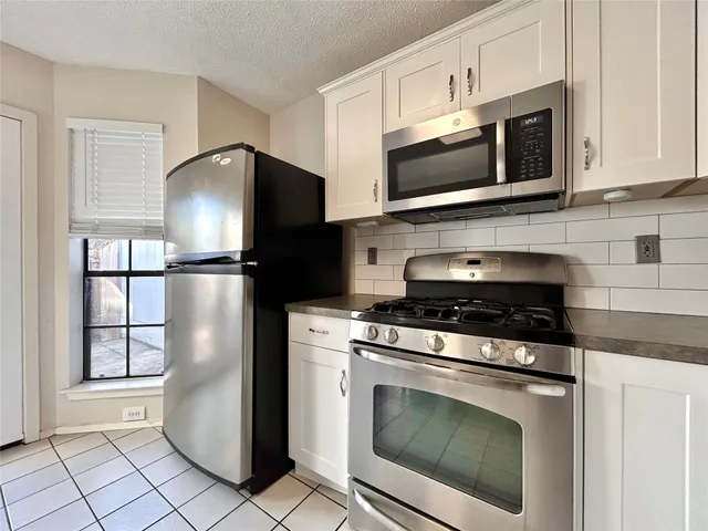 $1,575 | 1411 Gracy Farms Lane, Unit 17, Austin, TX 78758