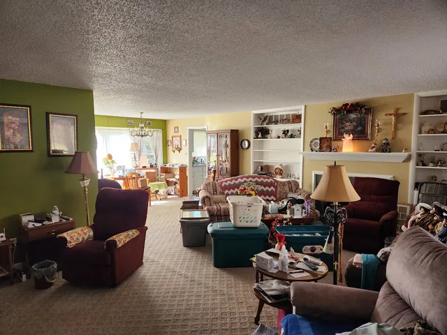 $230,000 | 1801 Avenue East, Sterling, IL 61081