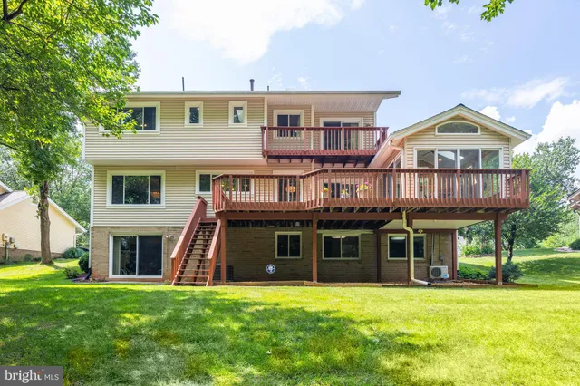 $1,090,000 | 14529 Antigone Drive, Gaithersburg, MD 20878