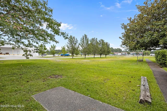 $450,000 | 275 West Us 70 Highway West, Havelock, NC 28532