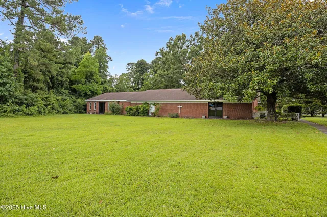 $450,000 | 275 West Us 70 Highway West, Havelock, NC 28532