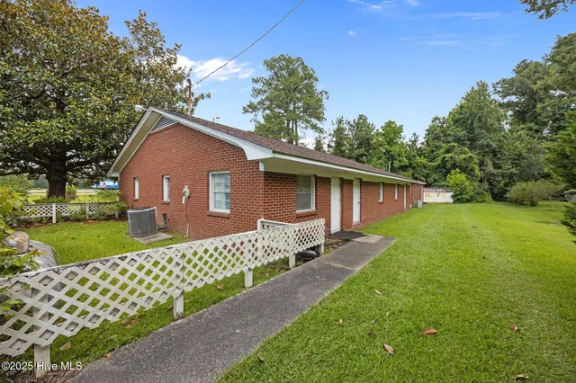 $450,000 | 275 West Us 70 Highway West, Havelock, NC 28532