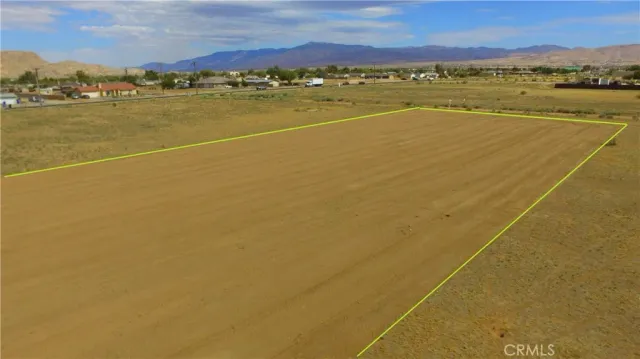 a view of an outdoor space and a lake view