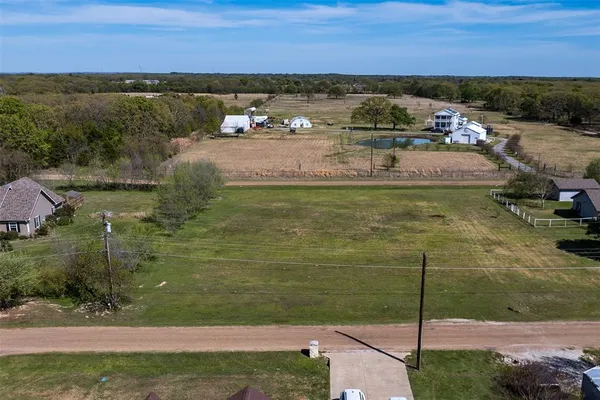 $49,500 | 122 Shady Shores Drive, Mabank, TX 75156