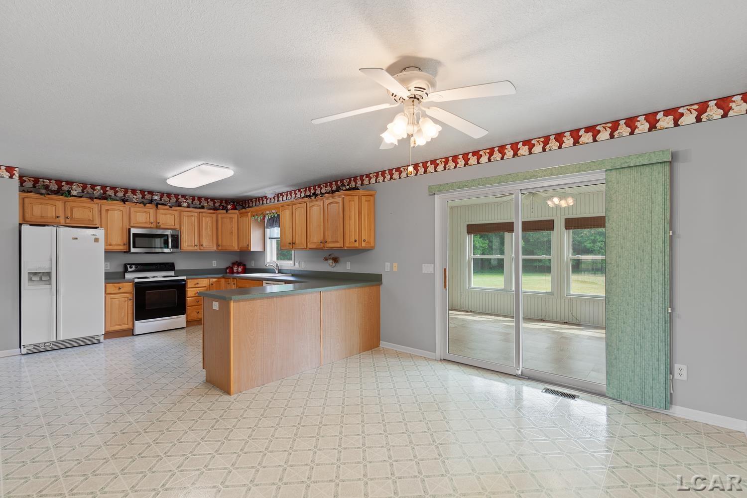 13525 Lawrence Road Hudson, MI 49247 - Photo 7 of 50