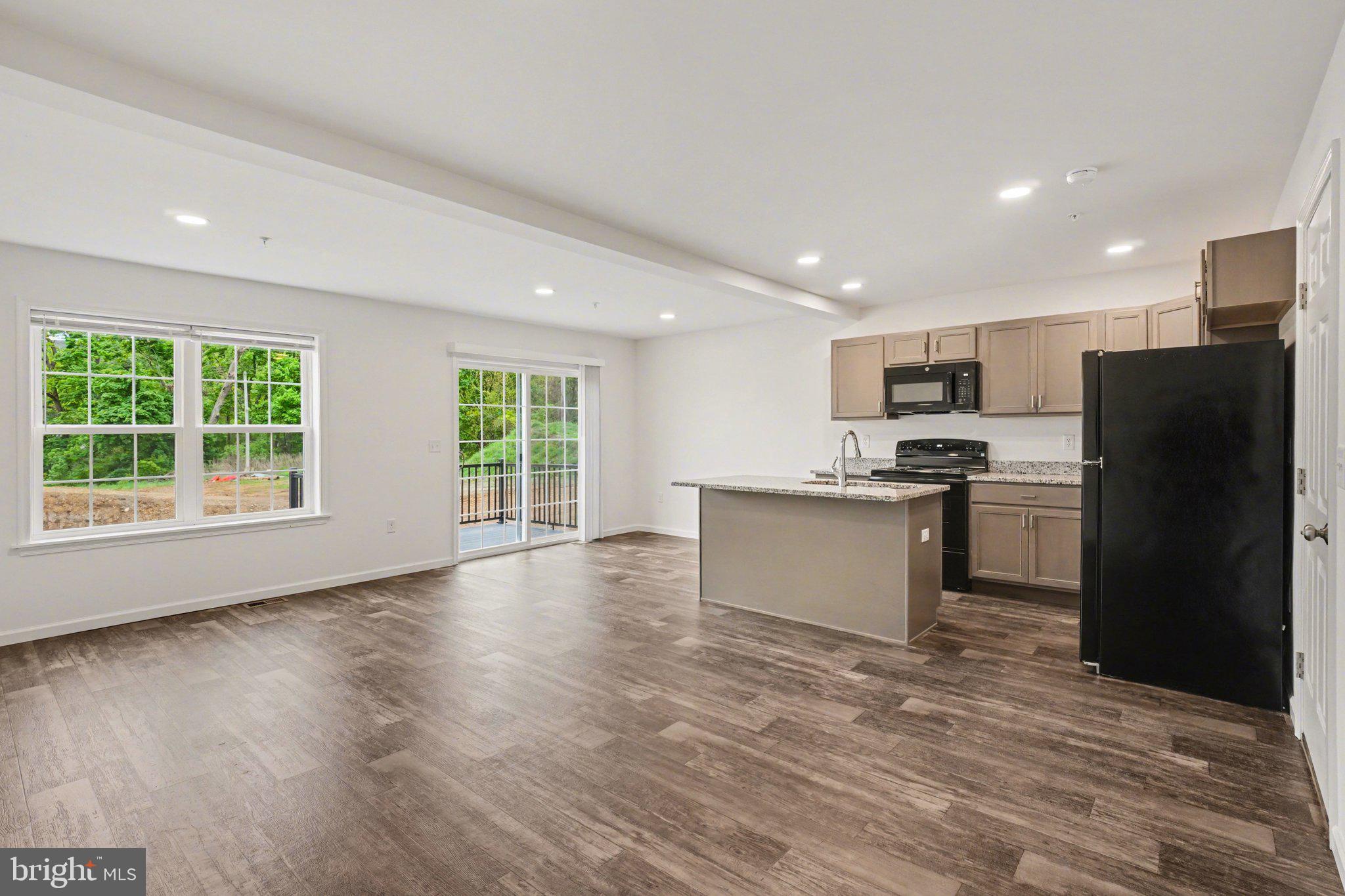 26 Sand Street Lebanon, PA 17042 - Photo 4 of 24