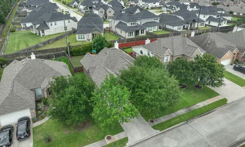 $370,000 | 9138 Running Eagle Falls, Tomball, TX 77375