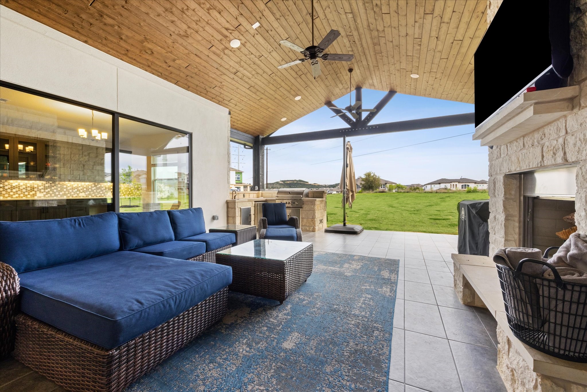 700 Echelon Place Austin, TX 78738 - Photo 15 of 38