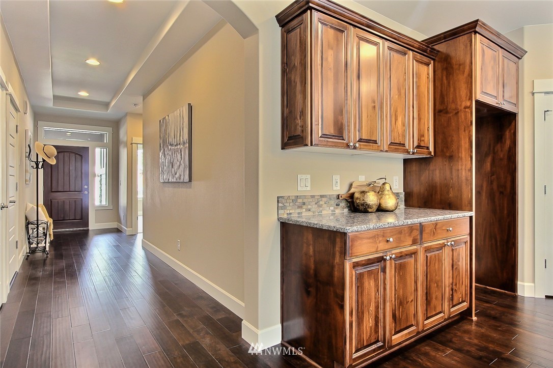 7813 Connells Prairie Road Bonney Lake, WA 98391 - Photo 4 of 15 Gallery Image 4