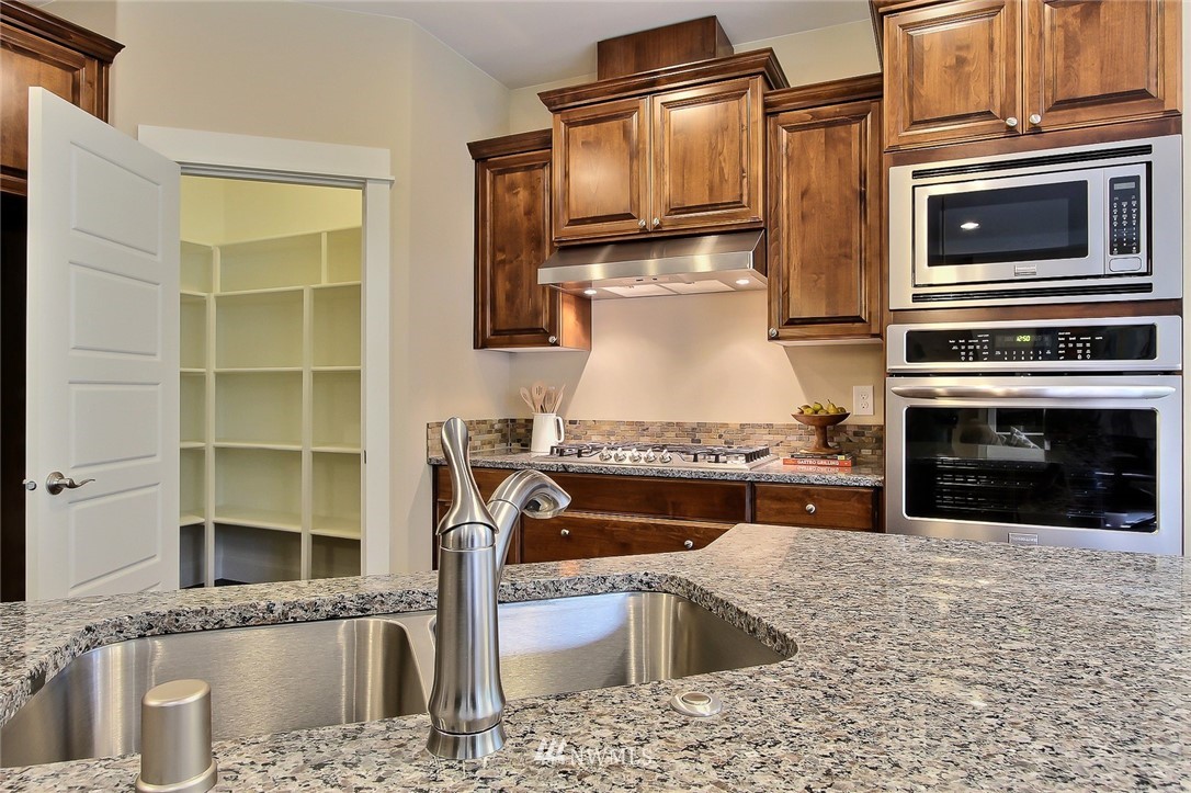 7813 Connells Prairie Road Bonney Lake, WA 98391 - Photo 5 of 15 Gallery Image 5