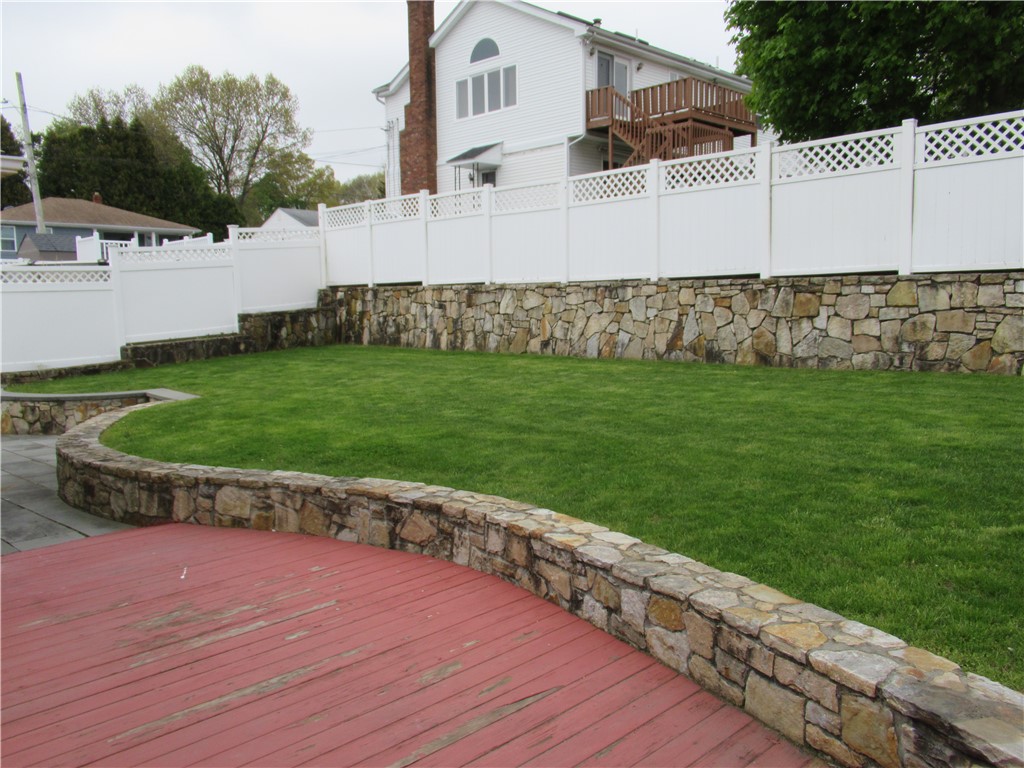 189 Curry Road Cranston, RI 02920 - Photo 17 of 19