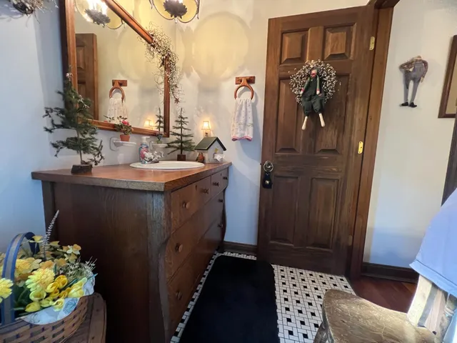 $564,900 | 8676 Highway 48, Aurora, IN 47001