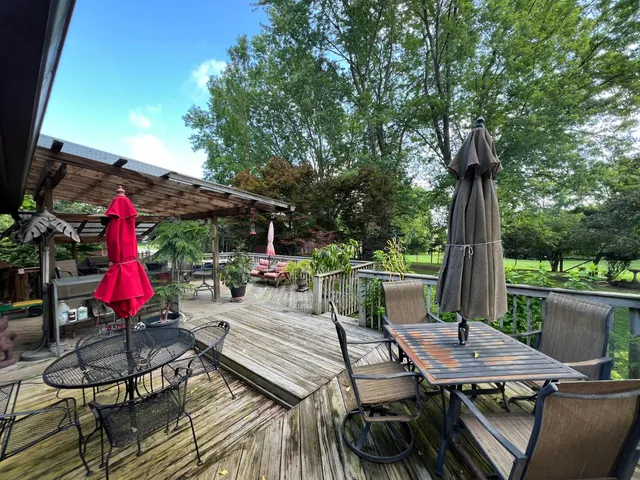 $564,900 | 8676 Highway 48, Aurora, IN 47001