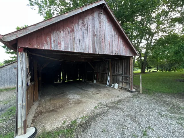 $564,900 | 8676 Highway 48, Aurora, IN 47001