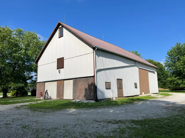 $564,900 | 8676 Highway 48, Aurora, IN 47001