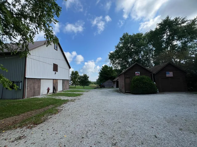 $564,900 | 8676 Highway 48, Aurora, IN 47001