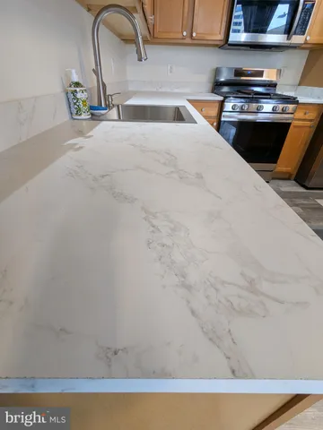 $339,000 | 511 North Broad Street, Unit 204, Philadelphia, PA 19123