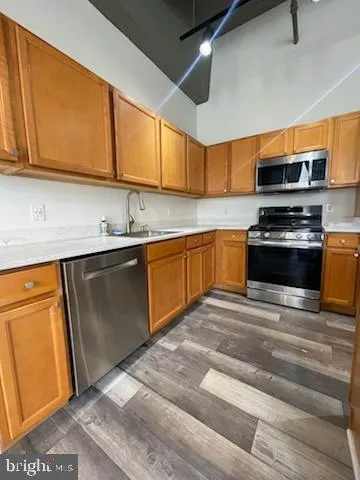 $329,000 | 511 North Broad Street, Unit 204, Philadelphia, PA 19123