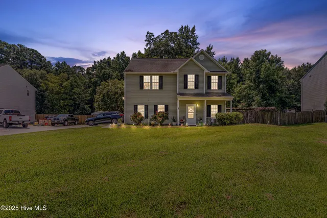 $289,500 | 472 Comfort Road, Richlands, NC 28574
