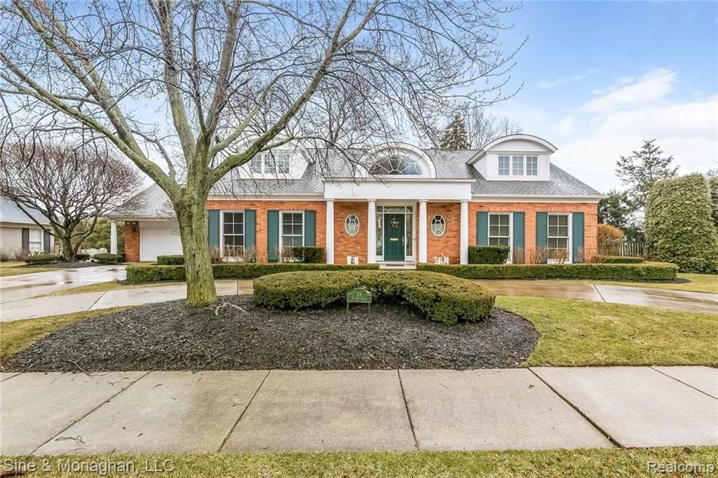 24 Warner Road Grosse Pointe Farms, MI 48236 - Photo 1 of 56