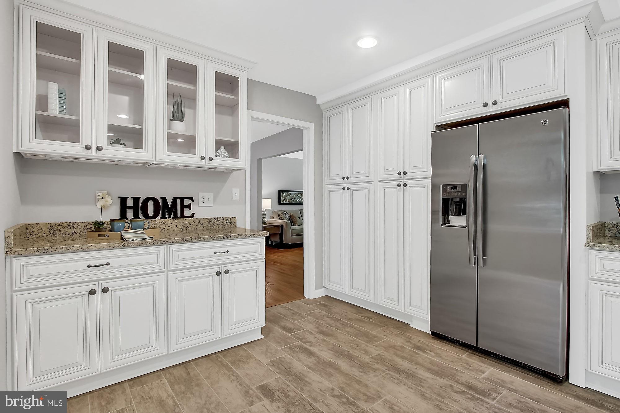17929 Pond Road Ashton, MD 20861 - Photo 10 of 30 Kitchen - Pic 3