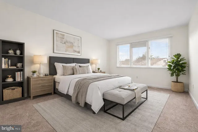 $715,000 | 138 Montrose Avenue, Unit 8, Bryn Mawr, PA 19010