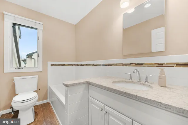 $715,000 | 138 Montrose Avenue, Unit 8, Bryn Mawr, PA 19010