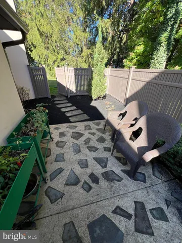 $715,000 | 138 Montrose Avenue, Unit 8, Bryn Mawr, PA 19010