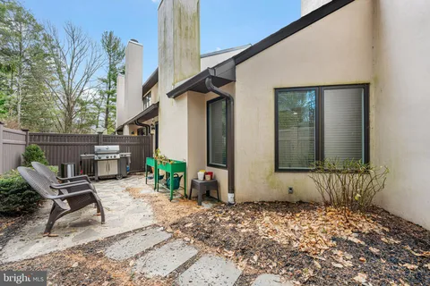 $715,000 | 138 Montrose Avenue, Unit 8, Bryn Mawr, PA 19010