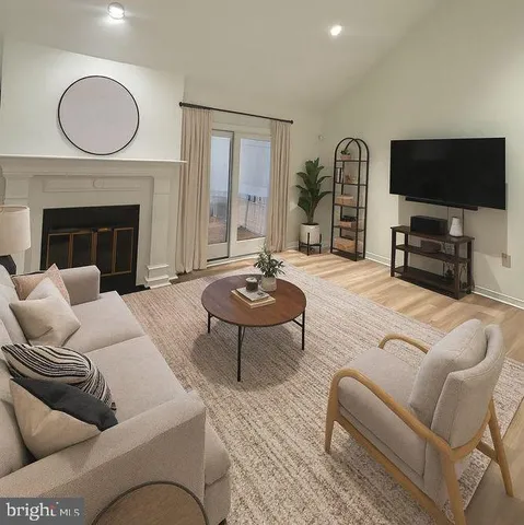 $715,000 | 138 Montrose Avenue, Unit 8, Bryn Mawr, PA 19010