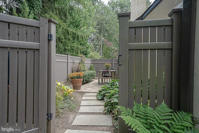 $715,000 | 138 Montrose Avenue, Unit 8, Bryn Mawr, PA 19010