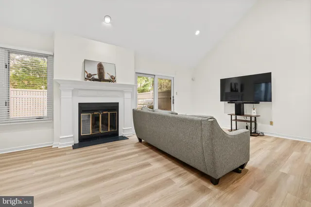 $715,000 | 138 Montrose Avenue, Unit 8, Bryn Mawr, PA 19010