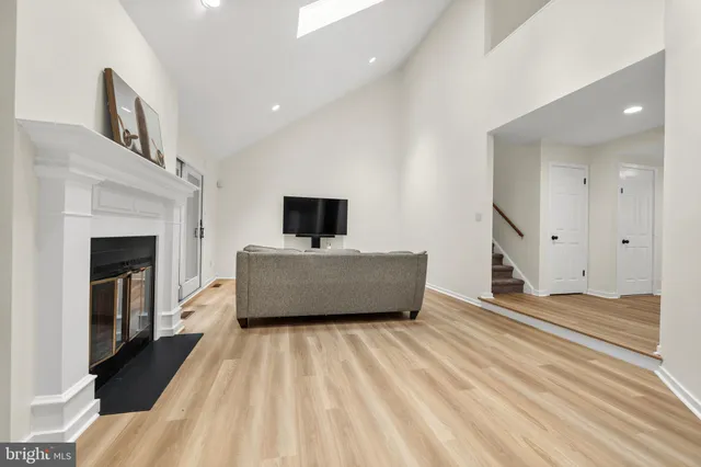 $715,000 | 138 Montrose Avenue, Unit 8, Bryn Mawr, PA 19010