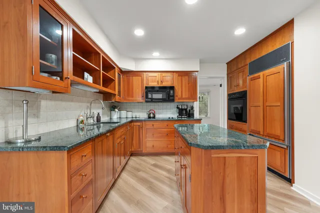 $715,000 | 138 Montrose Avenue, Unit 8, Bryn Mawr, PA 19010