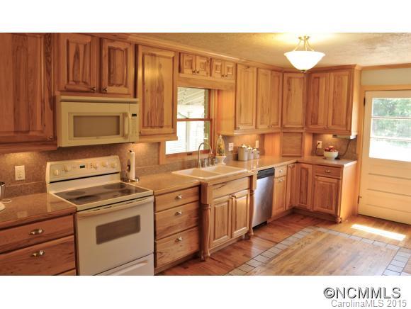245 Kims Cove Road Canton, NC 28716 - Photo 4 of 20