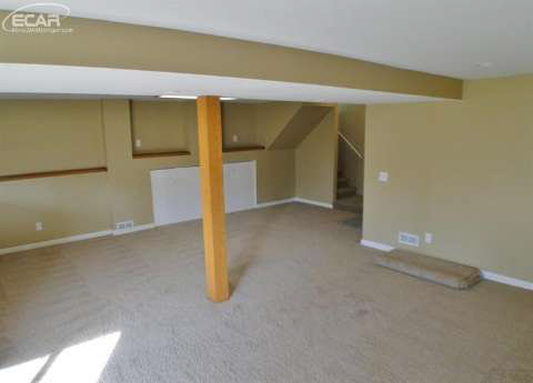 13450 North Road Fenton, MI 48430 - Photo 25 of 33 20424558-24.JPG