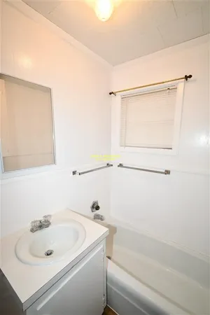 $1,300 | 854 East Lyons Street, Sulphur, LA 70663