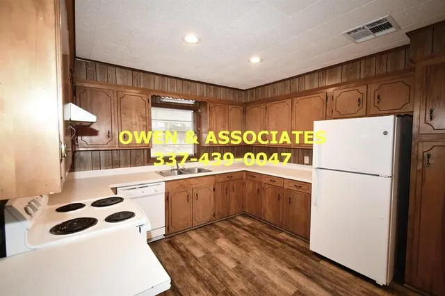 $1,400 | 854 East Lyons Street, Sulphur, LA 70663