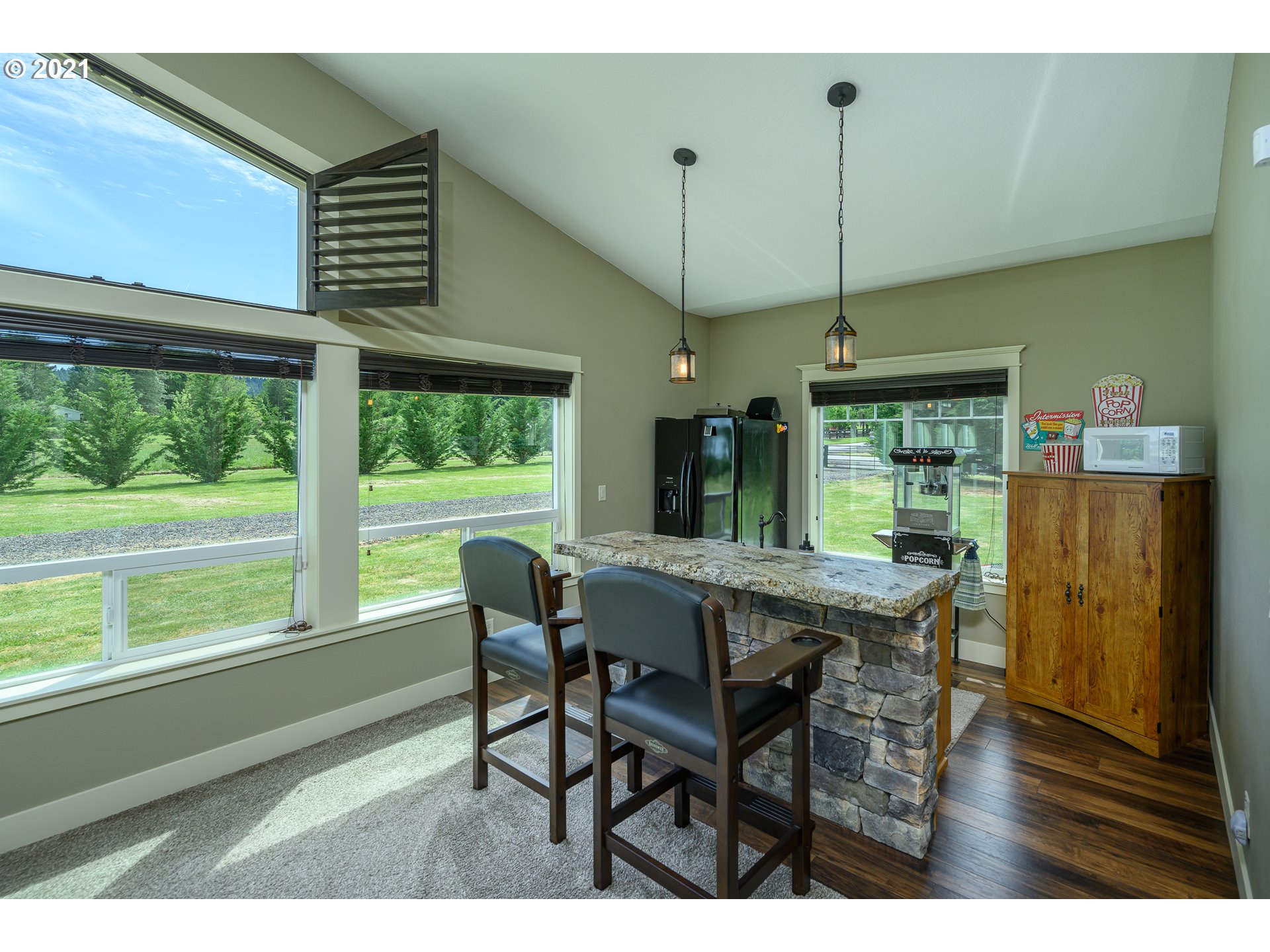 12905 Coyote Loop Road Newberg, OR 97132 - Photo 12 of 31 Gallery Image 12