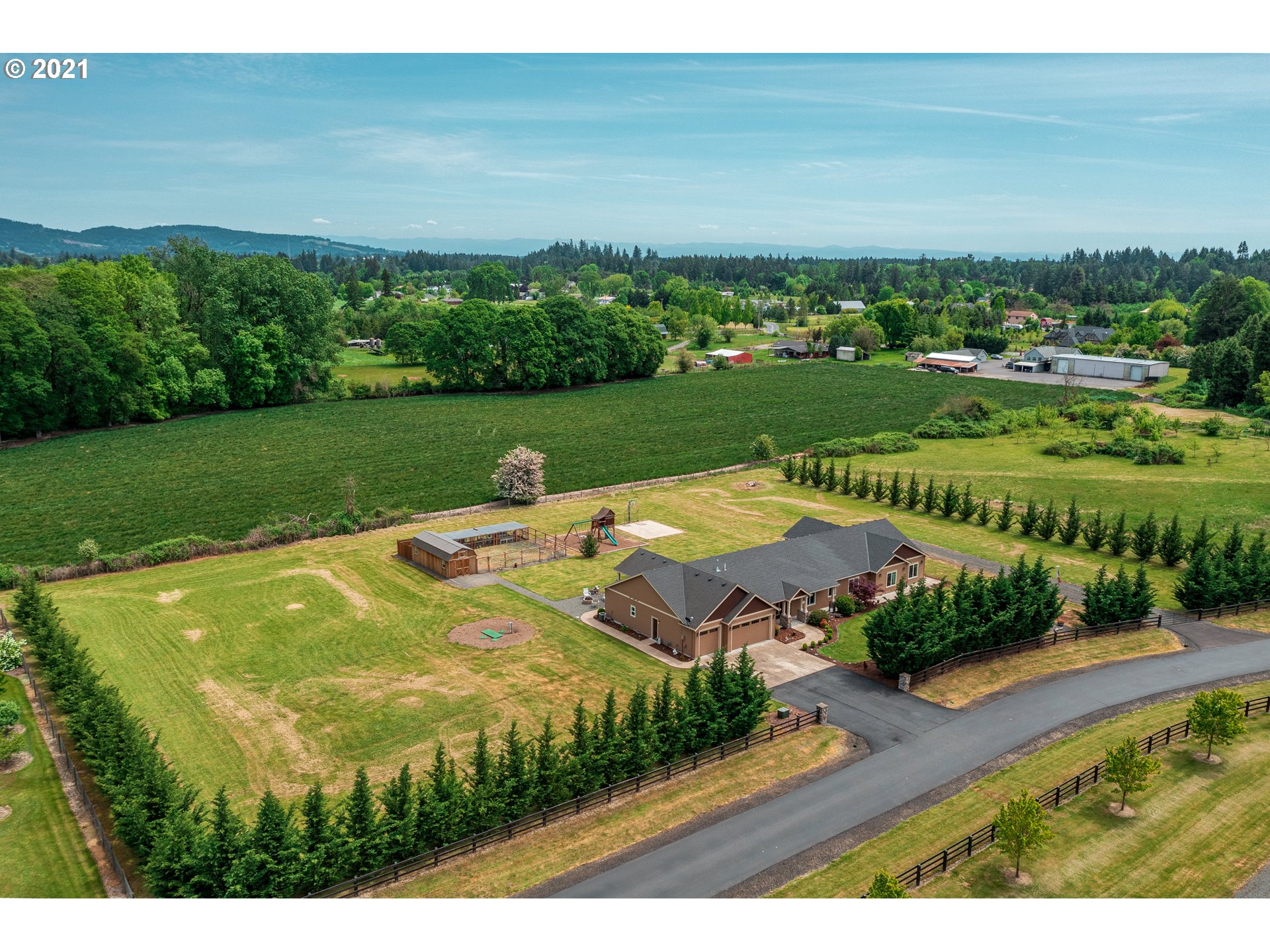 12905 Coyote Loop Road Newberg, OR 97132 - Photo 25 of 31 Gallery Image 25