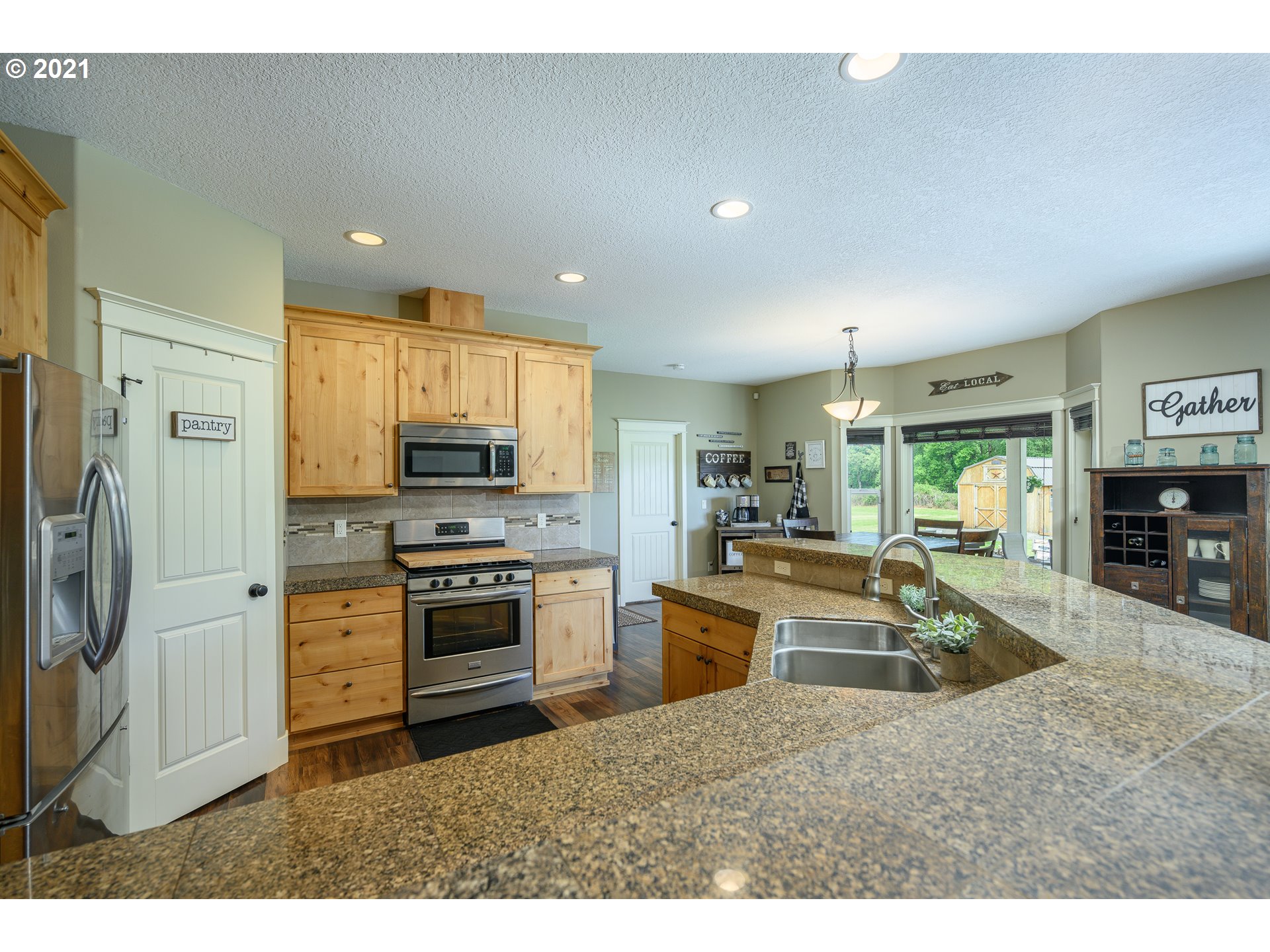 12905 Coyote Loop Road Newberg, OR 97132 - Photo 7 of 31 Gallery Image 7