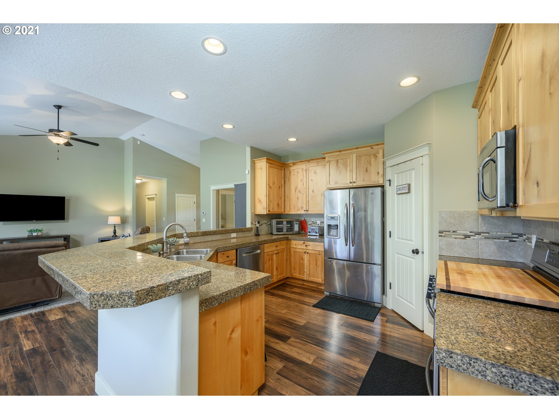 12905 Coyote Loop Road Newberg, OR 97132 - Photo 8 of 31 Gallery Image 8