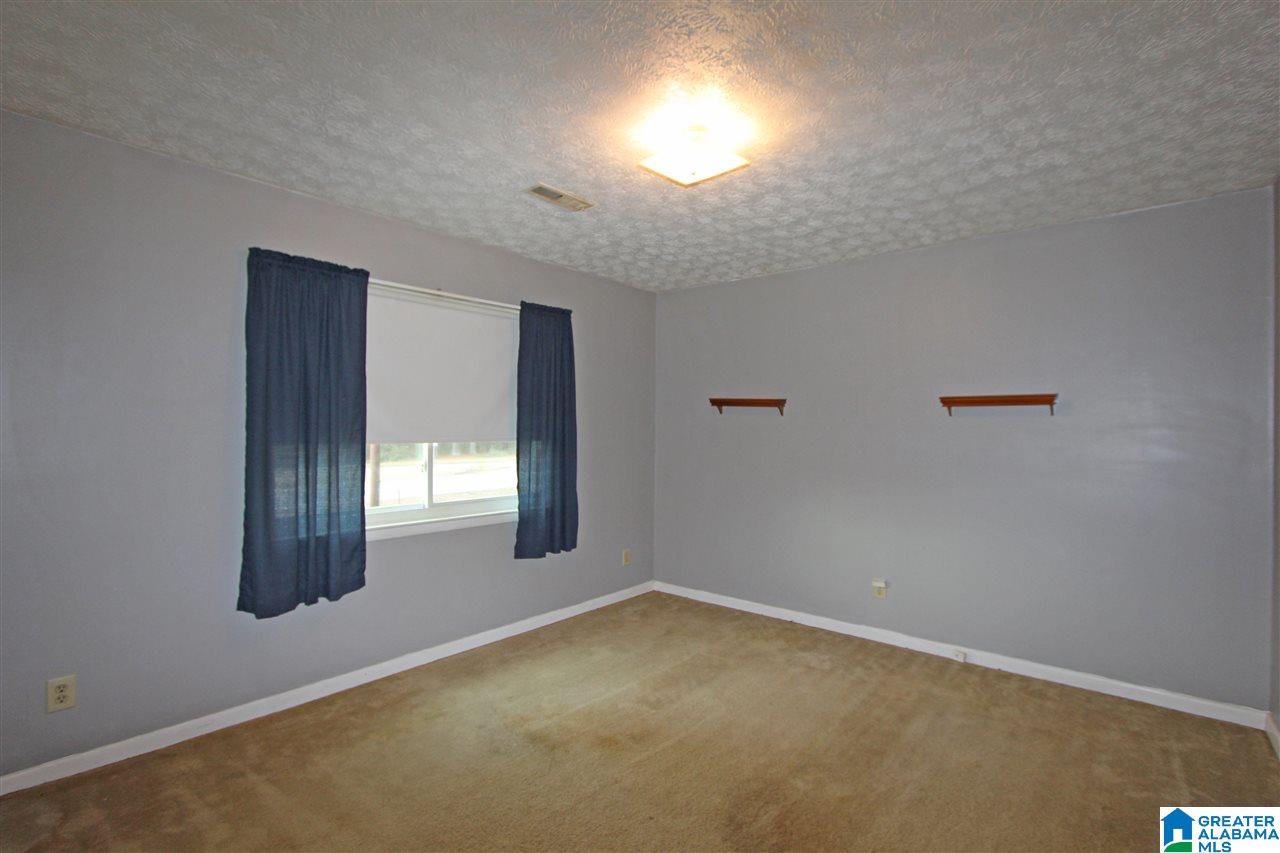 336 Cave Road Anniston, AL 36206 - Photo 7 of 32