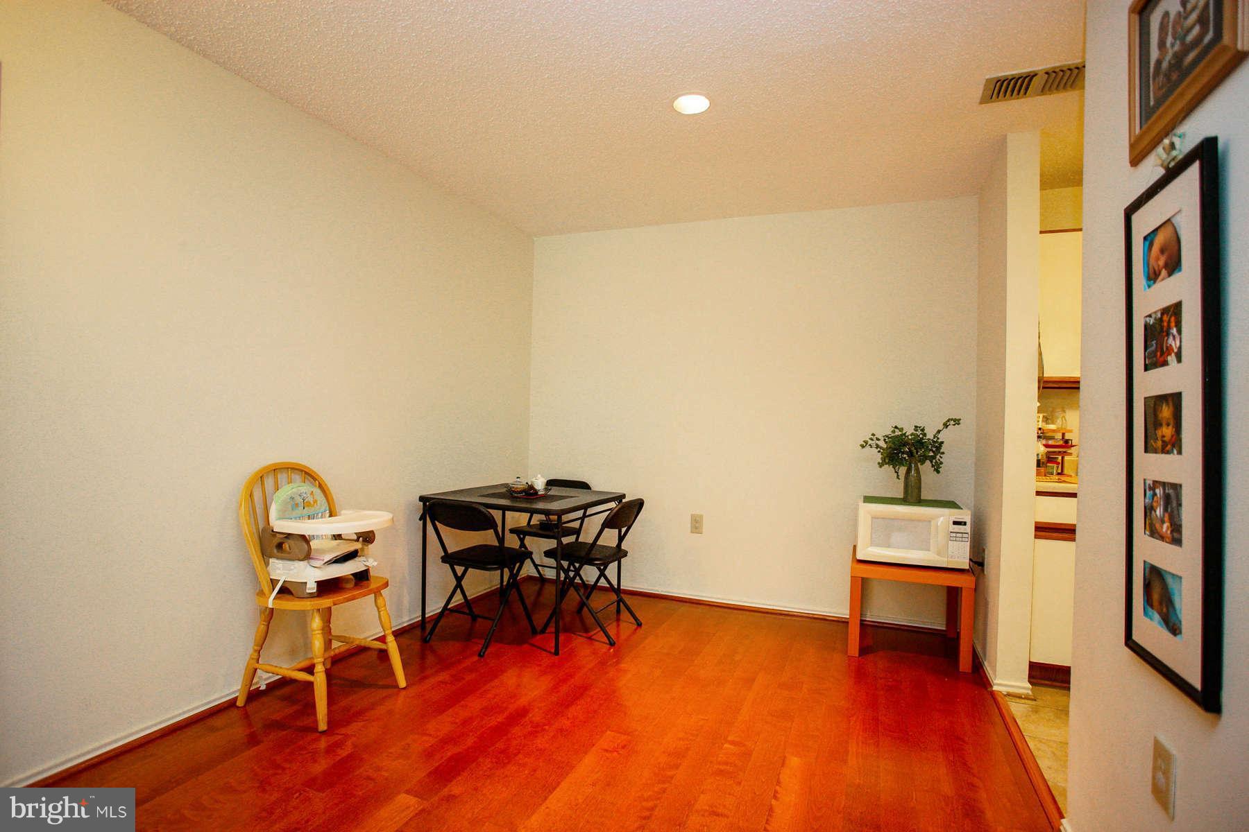 20965 Timber Ridge Terrace, Unit 102 Ashburn, VA 20147 - Photo 9 of 25 Interior (General)