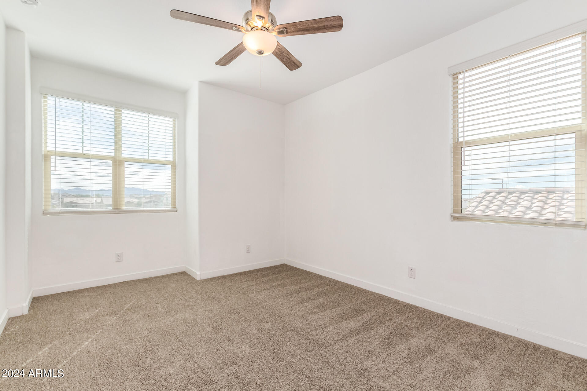 9120 West Roma Avenue Phoenix, AZ 85037 - Photo 41 of 53 0031-30 - Roma
