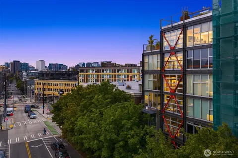 $1,250,000 | 1310 East Union Street, Unit 501, Seattle, WA 98122